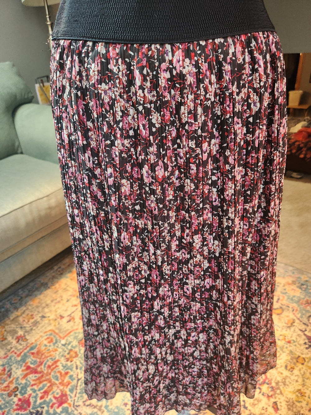 Metrowear Pleated Floral Midi Skirt in Pink and Black New! NWT Medium Pullon - Picture 5 of 10